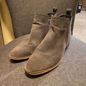 Lucky brand grey suede bootie size 8